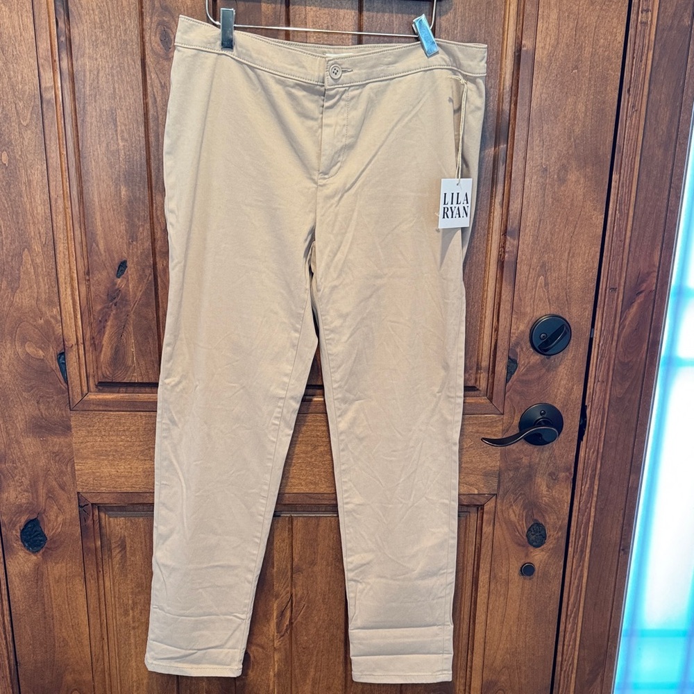 LILA RYAN women’s  Tan Pants
